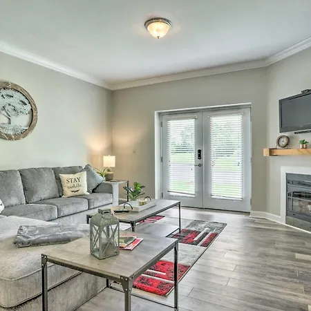Downtown Pigeon Forge Condo With Pool Access! Exterior photo