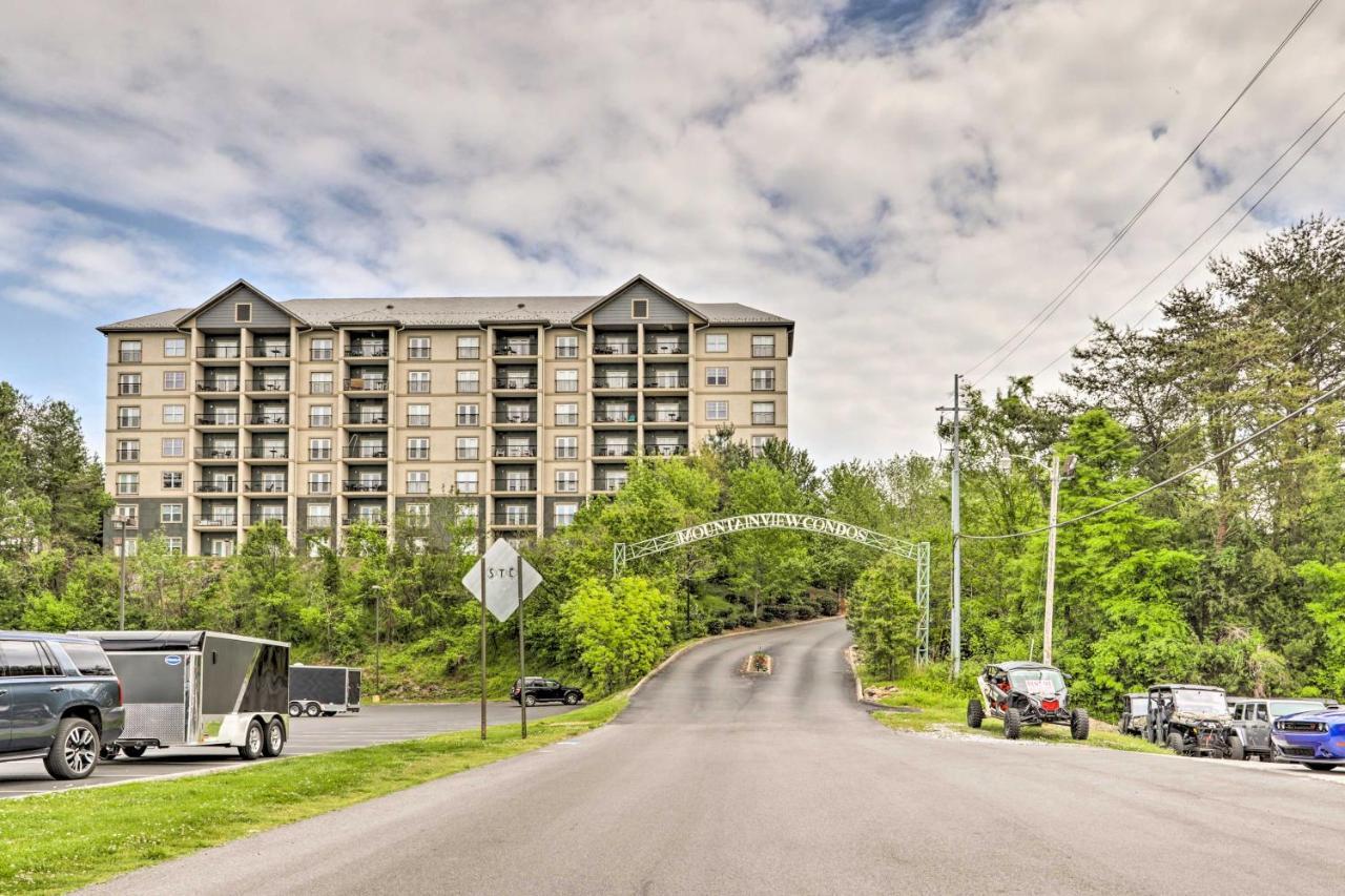 Downtown With Pool Access! Apartment Pigeon Forge