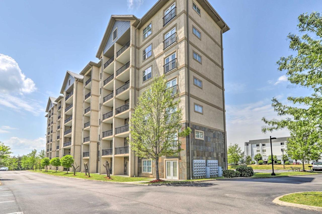 Downtown With Pool Access! *